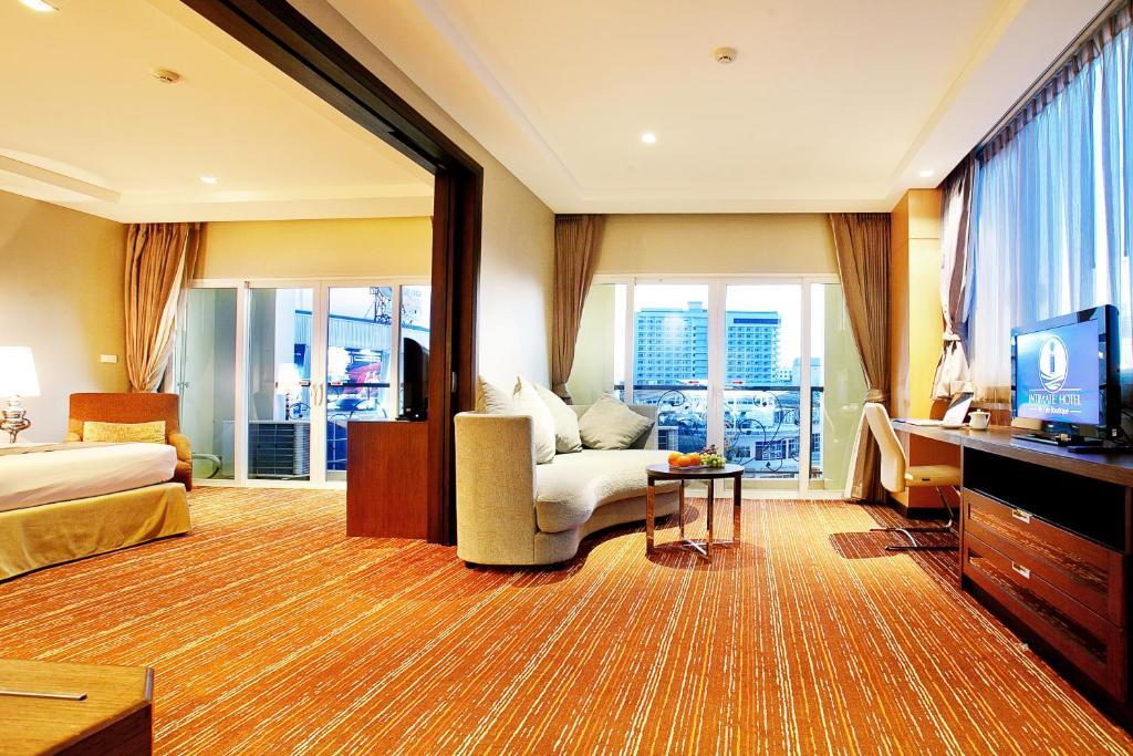 Intimate Hotel Pattaya - Sha Extra Plus Habitación foto
